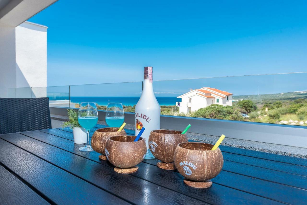 Adris 2 Luxury Modern Apartment With A Pool ノヴァリャ エクステリア 写真